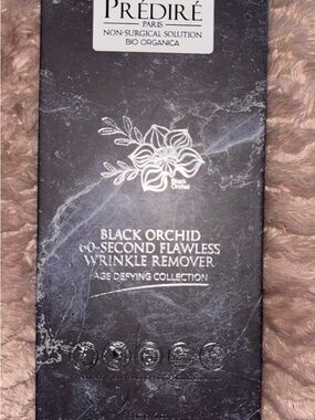 Prédiré Paris Black Orchid Wrinkle Remover